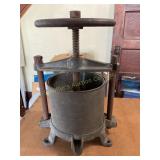Enterprise 6 qt fruit/ wine press hand crank 8
