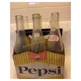 1960ï¿½s Pepsi carrying case w/ 6 Pepsi bottles