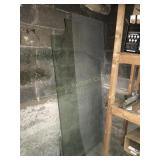 Glass 3ï¿½ x 6ï¿½,  1/2" thick-has a corner rounded