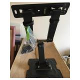 TV wall mount 18x10"