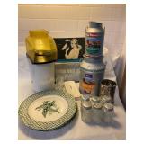 Misc Popcorn Popper-works, S&P shakers, ironing