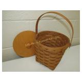 Longaberger - basekt with wooden lid