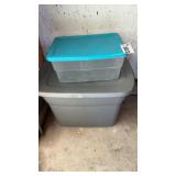 2 EMPTY TOTES