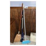 BROOMS, VACUUM