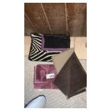 THROW RUGS