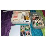 BASEBALL, BASKETBALL CARDS