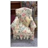 ARM CHAIR