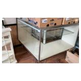 LIGHTED CORNER DISPLAY CASE 47 x 40.5 x 20. No