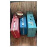4 SUITCASES