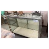 LIGHTED GLASS SHOWCASE 48 x 20 x 38