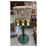 CANDY DISPENSER MACHINE ON STAND, no key