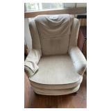 ARM CHAIR