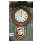 L E GANT 31 DAY WALL CLOCK