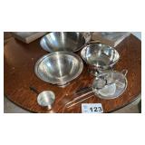 STAINLESS STEEL BOWLS, COLANDERS, SIFTERS