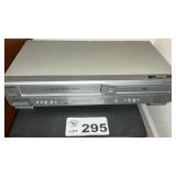 SANYO VCR, DVD PLAYER. NO REMOTE