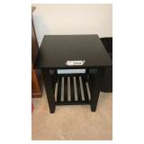 BLACK SIDE TABLE 22 x 22 x 24
