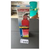FIRST ALERT FIRE EXTINGUISHER