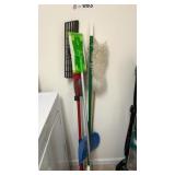 BROOMS, MOPS