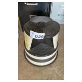 ROLLING STEP STOOL