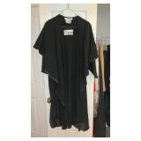 LONG BLACK WOMENS ROBE w SLEEVES. SZ M-L
