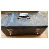 STEEL TOOLBAR WITH COPPER FITTINGS