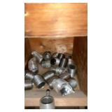 9 BINS 1 INCH PIPE NIPPLES, CLOSE TO 6 INCH, B
