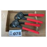 CRIMPING TOOLS FOR PEX TUBING