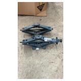 PAIR OF SCISSOR JACKS
