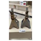 PAIR OF JACK STANDS