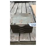 METAL GREEN ORGANIZER W CONTENTS