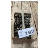 1/2 INCH  BLK PIPE NIPPLES