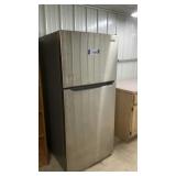 FRIGIDAIRE REFRIGERATOR,WORKS