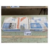 SYLVANIA 24 inch 20 wt FLORESCENT BULBS qty 9