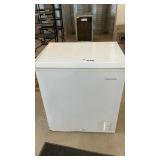 BLACK AND DECKER HOUSEHOLD FREEZER