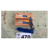 2 WHITEETAIL GUTHOOK KNIVES