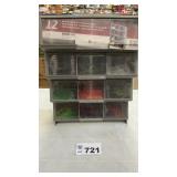 DISPLAY ORGANIZER WITH ARROW NOCKS, FLETCHING