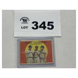 1959 Topps #147 Cubs Clubbers Ernie Banks