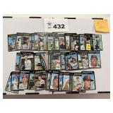 100 1971 Topps baseball cards