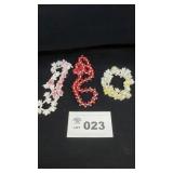 PLASTIC & BEADED NECKLACES 3