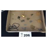 COSTUME JEWELRY NECKLACES