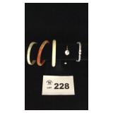5 BRACELETS