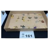 COSTUME JEWELRY NECKLACES. 20