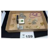 COSTUME JEWELRY NECKLACES. 14