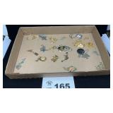 COSTUME JEWELRY NECKLACES. 20