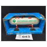 1/16 SCALE ERTL ANHYDROUS AMMONIA WAGON