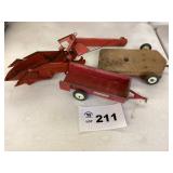 TOY TRACTOR MACHINERY