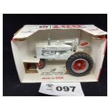 1/16 SCALE ERTL SCALE MODELS IH 100 YEARS WHITE