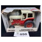 1/16 SCALE ERTL INTERNATIONAL 1066 5,000,000TH