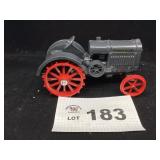 1/16 SCALE MCCORMICK DEERING 10-20 HP