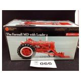 1/16 SCALE PRECISION SERIES FARMALL MD WITH LOADER